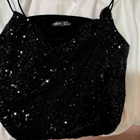 Black crop top - Picture 1 of 1